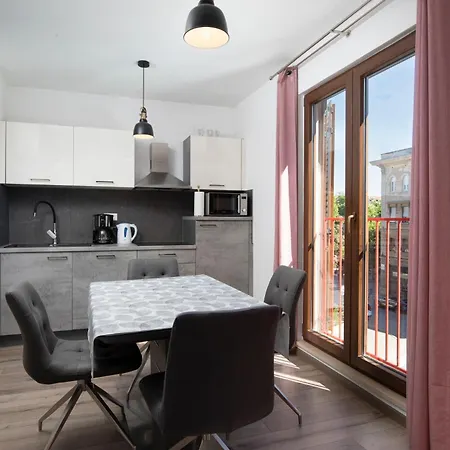 Apartman Market